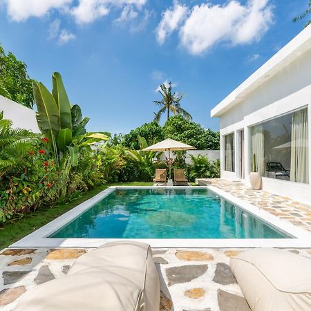 Villa Primarosa - Charming 3Br Villa With Rooftop Munggu エクステリア 写真