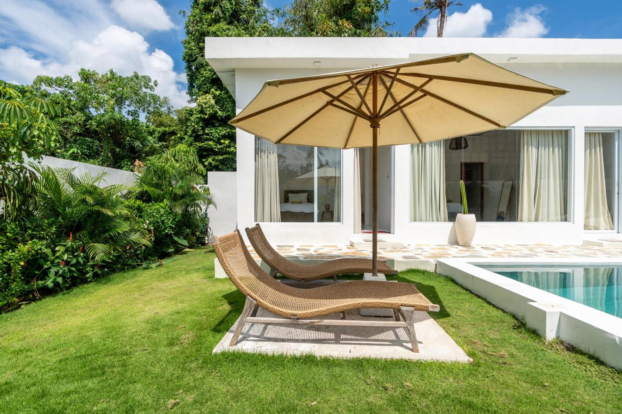 Villa Primarosa - Charming 3Br Villa With Rooftop Munggu エクステリア 写真